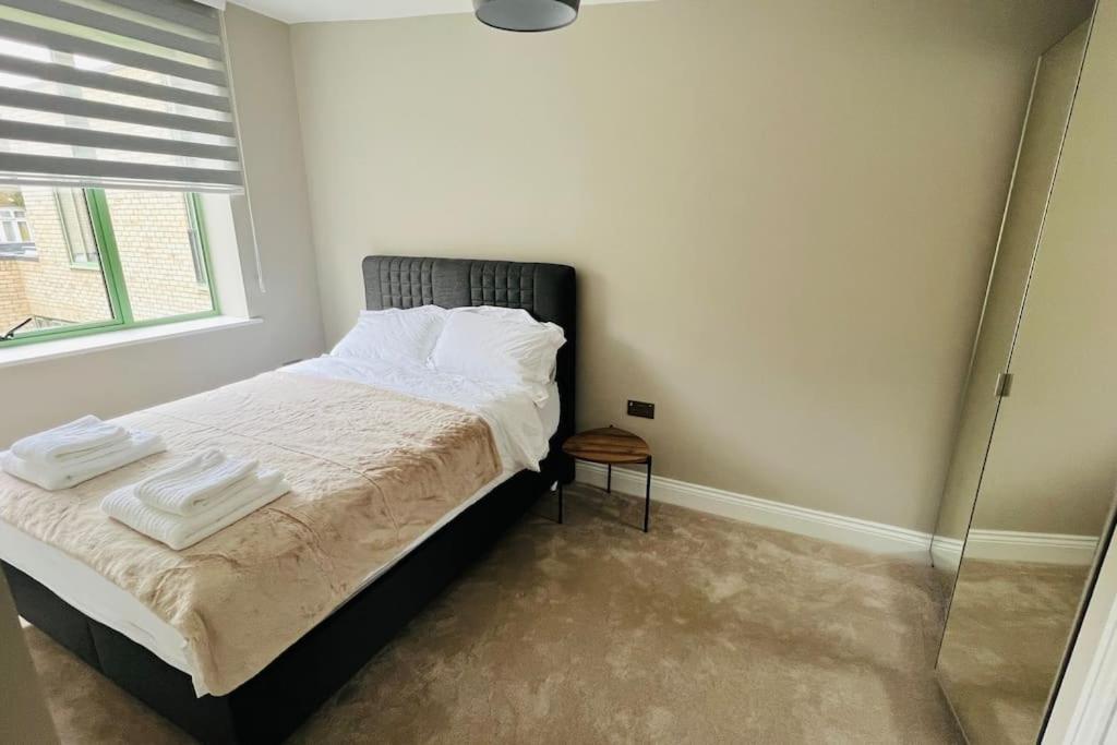 A House Designed For You… Edmonton Εξωτερικό φωτογραφία